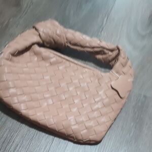New Elegant Tan Woven Women's Bag